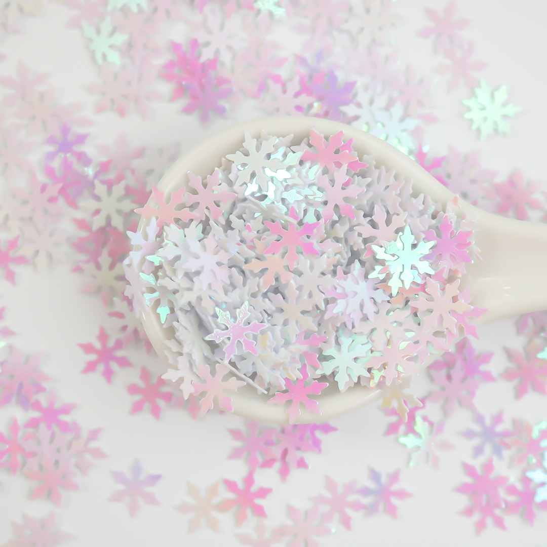 Snowflakes - White Iridescent Confetti Sequins